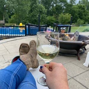 Meet your Posher, Eva